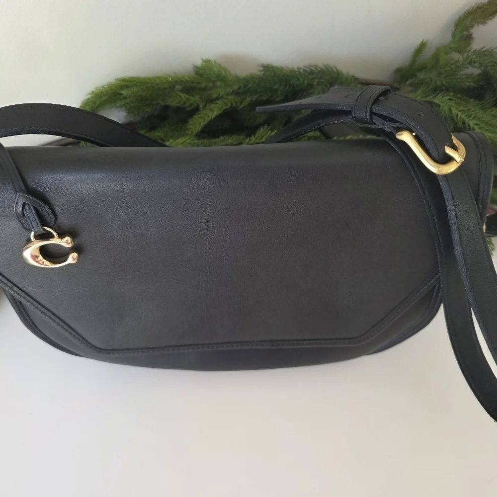Vintage Coach Geometric Vista Crossbody/Shoulder Bag In Black Leather - Picture 3 of 15